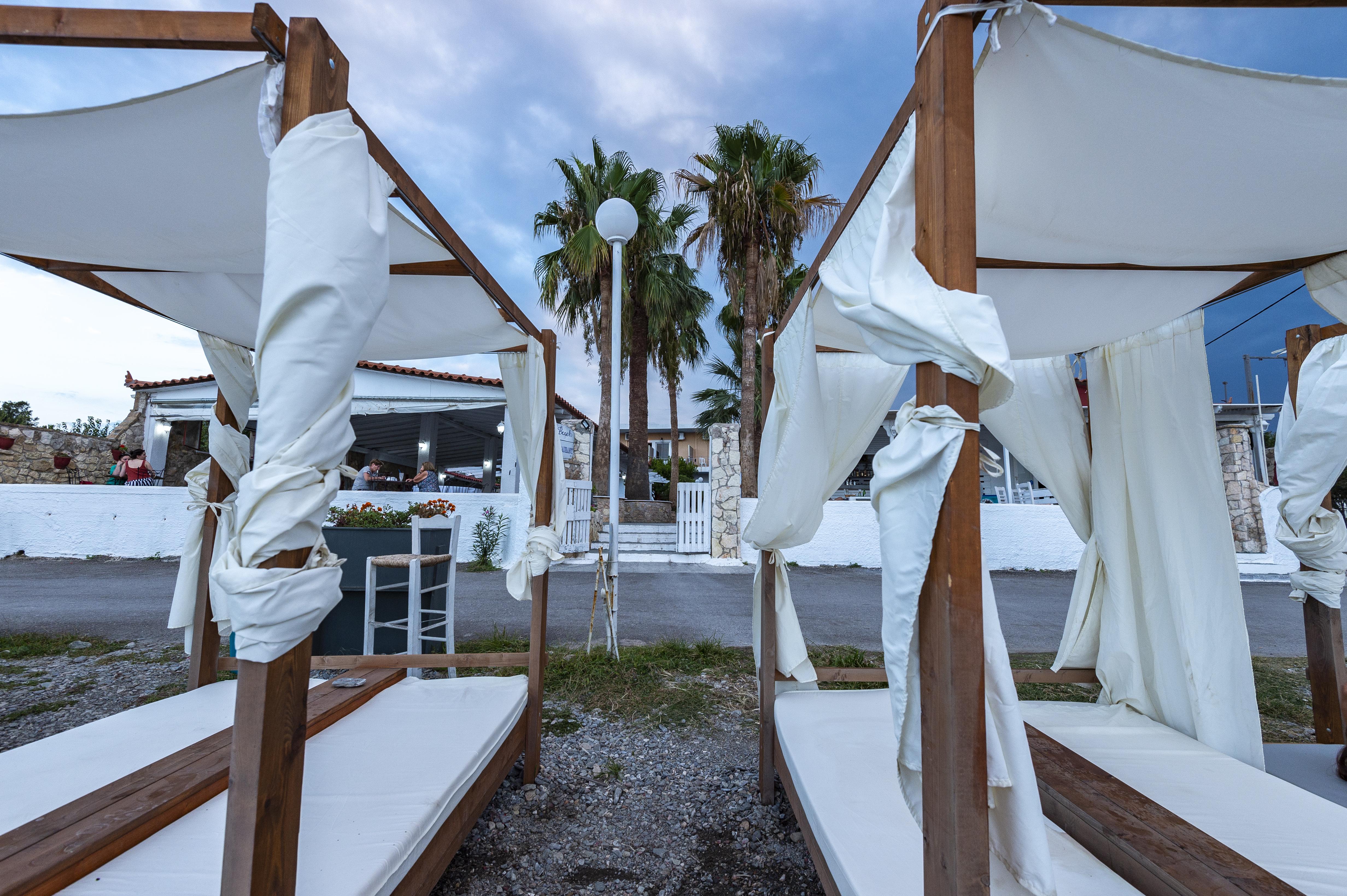 Dolphin Resort & Conference Agioi Apostoloi  Exterior photo